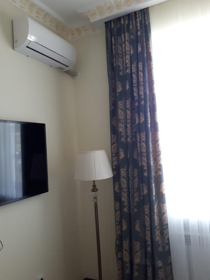 Kok-Art Hotel Jalal-Abad Exteriör bild